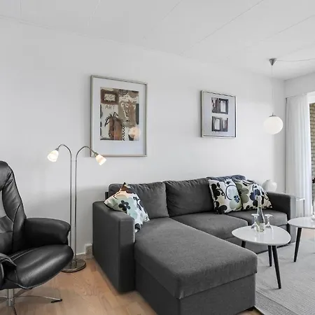 1 Bedroom Cozy In Апартаменты